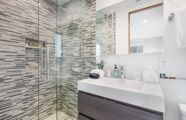 Lindenhurst - Photo 20