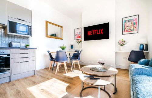 Cozy 2 Bedroom Apartment in Sutton - Foto 39