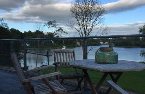 Lakeside Apartment - Foto 14