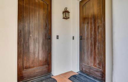 LV009 Private Upstairs Studio w Mountain Views - Photo 2