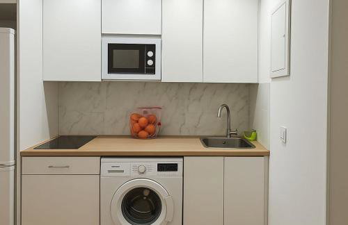 Acogedor piso climatizado cerca del Metro Oporto - Photo 2