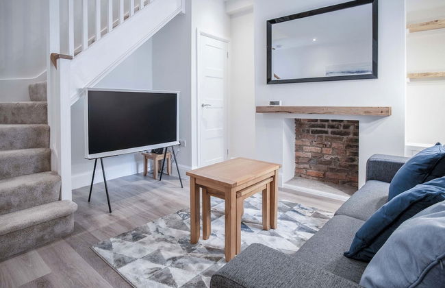 Fleet Street - 2 Bedroom - Swansea - Photo 18