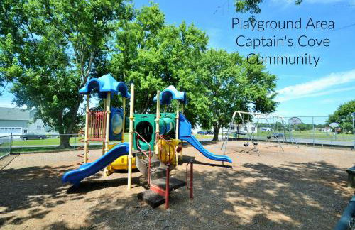 Anchor's Away - Waterfront, Pet Friendly, Pools! - Foto 59