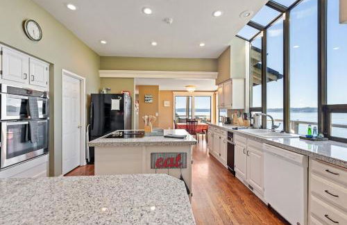 Beautiful Puget Sound Waterfront Villa - Foto 41