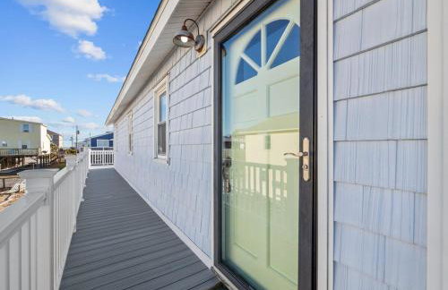 Pets OK Beach Home, Short Walk Beach Access, and Views - Foto 24