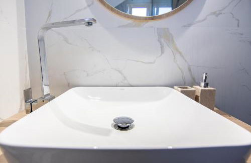 Georgianna's suite with private pool , 'greysuite' - Foto 13