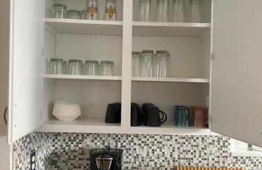 DOWN TOWN BUNGALOW Entire home available - Foto 18