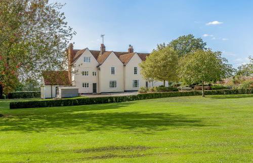 Pattiswick Hall - Photo 2