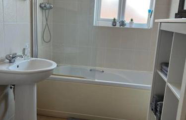 1 bedroom flat sleeps 4 in Abingdon Oxfordshire - Foto 7