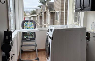 Seattle-Queen Anne--7 BR 3 BA--One Block to SPU - Foto 35