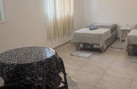 Apartamento Studio 2 camas solteiro 20 minutos Aeroporto Guarulhos - Foto 8