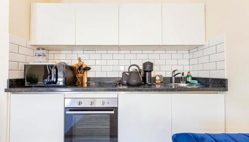 Prime Luxury, Heathrow, FreeParking, WiFi, Netflix - Foto 3