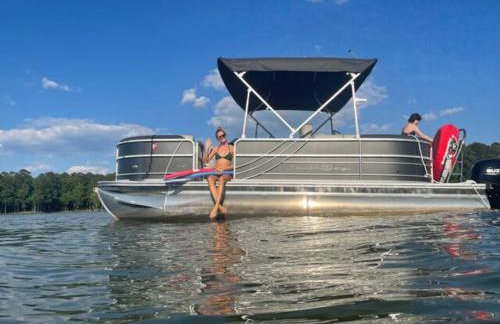 Serene Lakefront Home with Hot Tub and Boat for Rent! - Foto 44