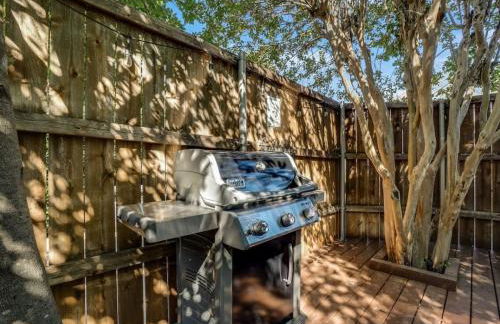 3-BD 2-BA Northern Dallas Retreat Hot Tub and BBQ - Photo 42