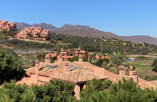 El Soto de Marbella FREE Golf-Tennis-Padel-Gym 2 Bedroom Penthouse - Foto 21