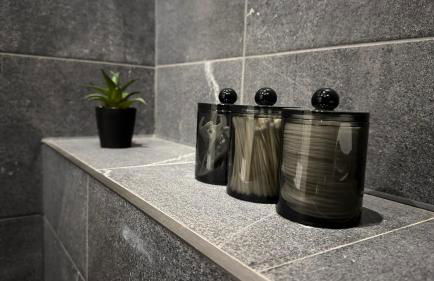 Home Near Etihad, Free Parking, Workplace & Garden - Foto 30