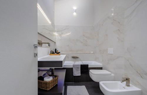 Incantevole vista dalle mura del castello. - Foto 31