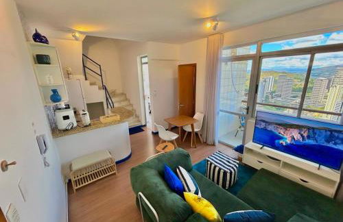 Linda cobertura duplex com varanda no Vila da Serra - Foto 7