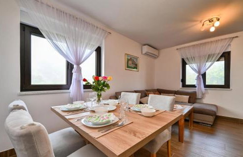 Gorgeous Home In Plesivica With Wifi - Foto 4