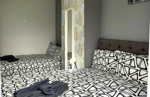 Cosy Flat 6 People, Short Drive - NEC-Airport-Birmingham-Solihull - Foto 12