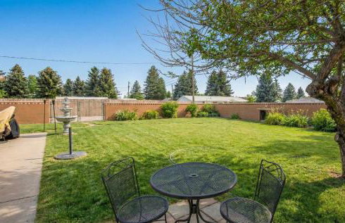 Cozy 3BR Home with BBQ Patio & Gym Near Downtown - Foto 3