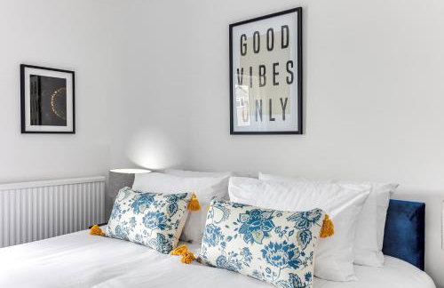 Spacious Bedford House Sleeps 6 Superfast WiFi Weekly Rates - Foto 21