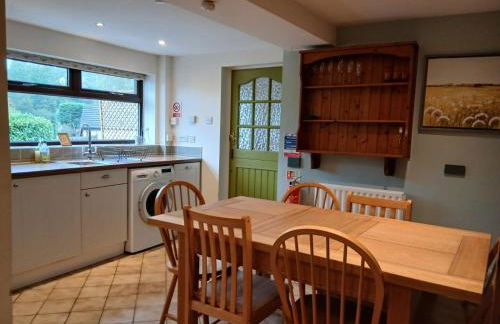 Dogs stay free, country walks from door, EV station, fenced garden, near gastro pub - Foto 20