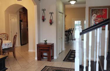 The Monarch - Foto 18