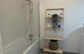 AirStay Orly T3 - Aéroport 10 min - Paris 20 min - Disney 30 min - Rungis - Foto 9