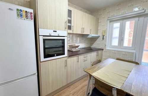 Oviedo desde el corazón de la ciudad VUT-6684-AS - Foto 37