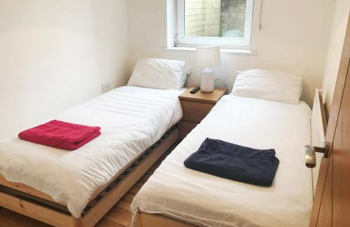 1 Fitzhamon Embankment APARTMENTS opposite Principality Stadium - LONG STAY OFFER - Foto 24