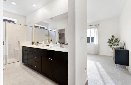 Stylish Sleek 4BR Nevada Home Near Downtown Reno - Foto 21