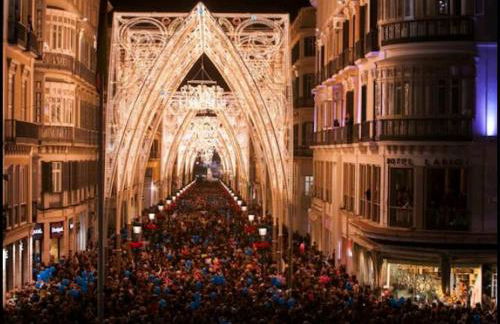 Keywise Perfect location next to María Zambrano STATION, central , beach ,pool and free Parking - Foto 47