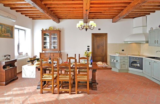 Holiday Home in Tuscany With Pool & Vineyards - Foto 10