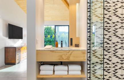 Blackhaus Suites by AvantStay – Modern Comfort in Downtown Palm Springs - Foto 34