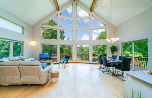 Modern Mountain Retreat~120ac~ Pond~Boat~Trails~FP - Foto 1