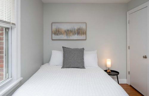 Jennifer's Cozy Apt Brown U Athletic Field Views - Foto 9