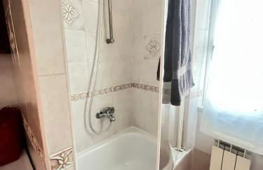 A.B Battistini Short Let's - Foto 30