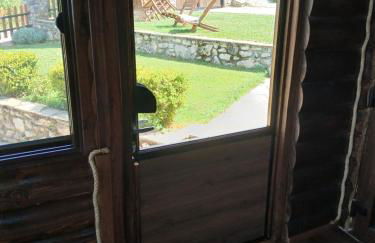 Artemis' Stone House - Photo 34