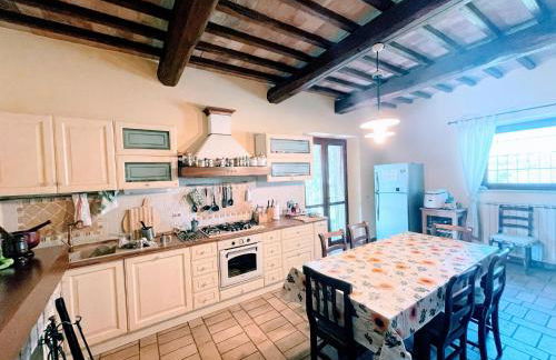 Detached Villa - Sleeps 10 - Pool - Pergola - Playground for Children - Wifi - Photo 92