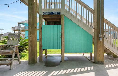 Steps to the Beach | Tiki Bar Fun | Epic Bay Views | Sleeps 8 - Foto 56