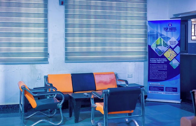 Heroes Luxury Apartments and Suites - Foto 28