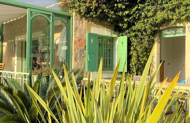 Charming Holiday Home in Mougins With Pool - Foto 29