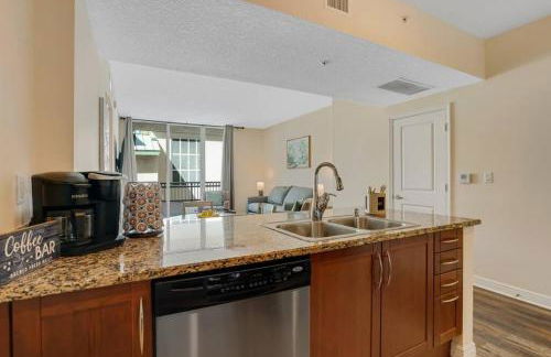 1 BR King- Rooftop Pool close to beach Casa Costa - Foto 10