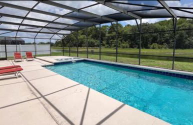 South Facing Pool with Lake View - Ideal for Families & Couples - Foto 2