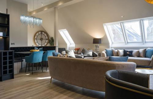 Arran Shores Luxury Shorefront Penthouse Suite 10 - Photo 11