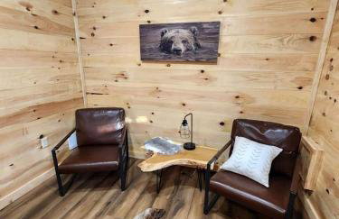 Lakeview Cabin by Tappan Lake, Perfect for Groups with Hot-Tub in Ohio - Foto 9