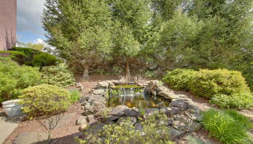 Pet-Friendly New Kensington Apt with Shared Perks - Foto 2