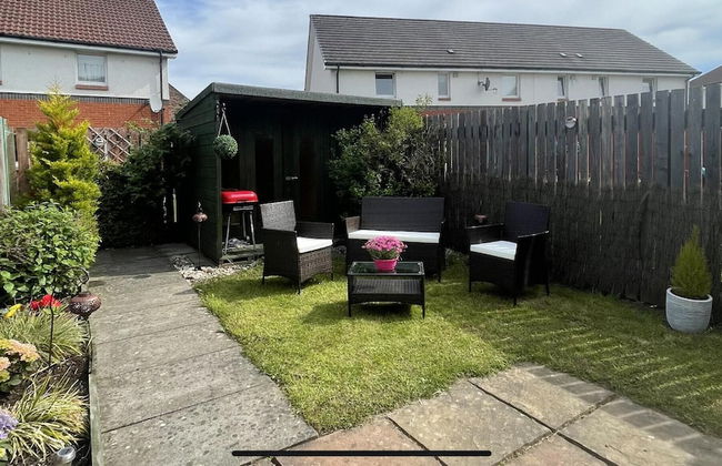 Stylish Scottish House With Garden and Parking - Foto 28