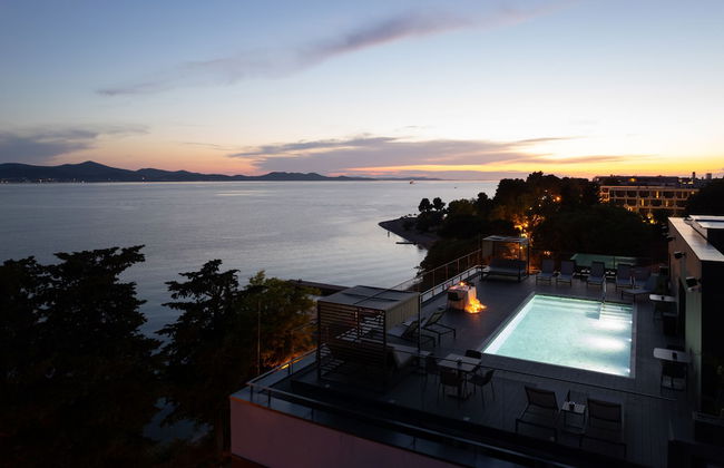 La Vista Suites - Photo 30